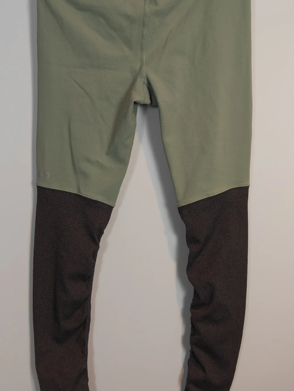 ALO YOGA Goddess Ribbed Leggings in Sage and Stormy Heather Size Small